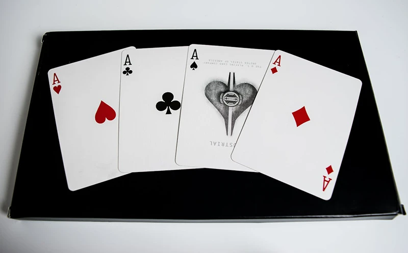 4 as sur la table de poker