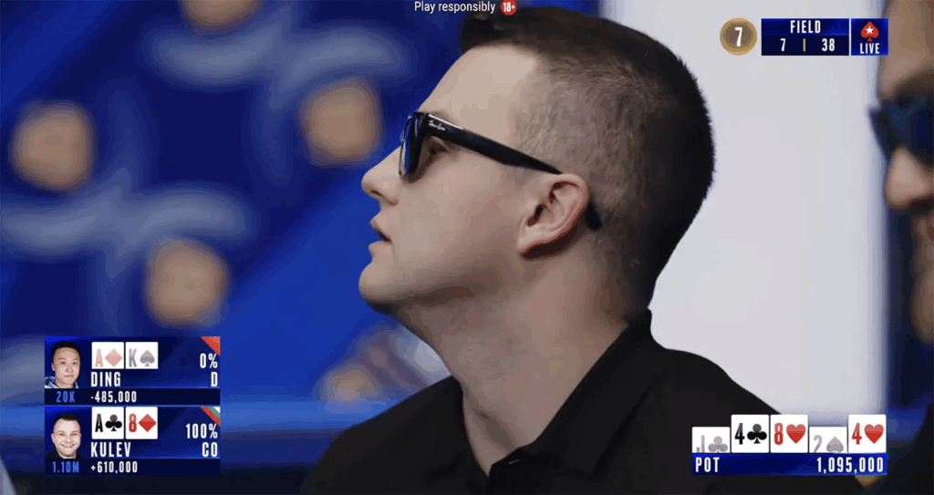Alex Kulev se qualifie pour la finale (source : youtube.com/@PokerStars)