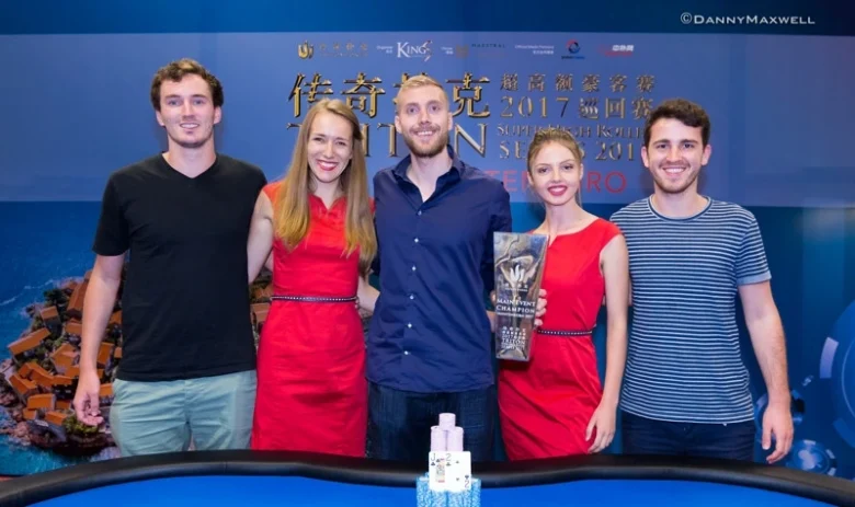 Manig Loeser lors des Triton Poker Super High Roller Series au Monténégro