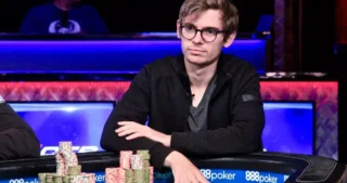 Fedor Holz lors d'un tournoi hors ligne