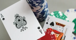 As et Roi de pique au poker